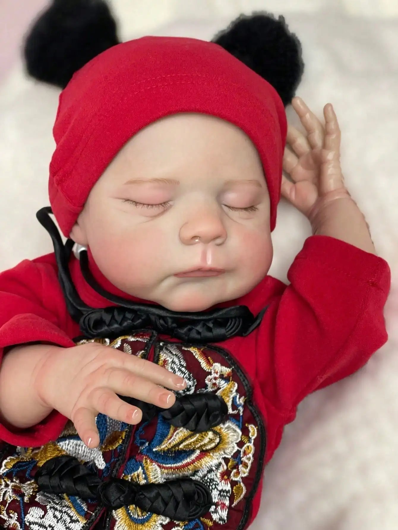Saskia 19-Inch Sleeping Reborn Baby Doll Full-Body Silicone/Vinyl Girl