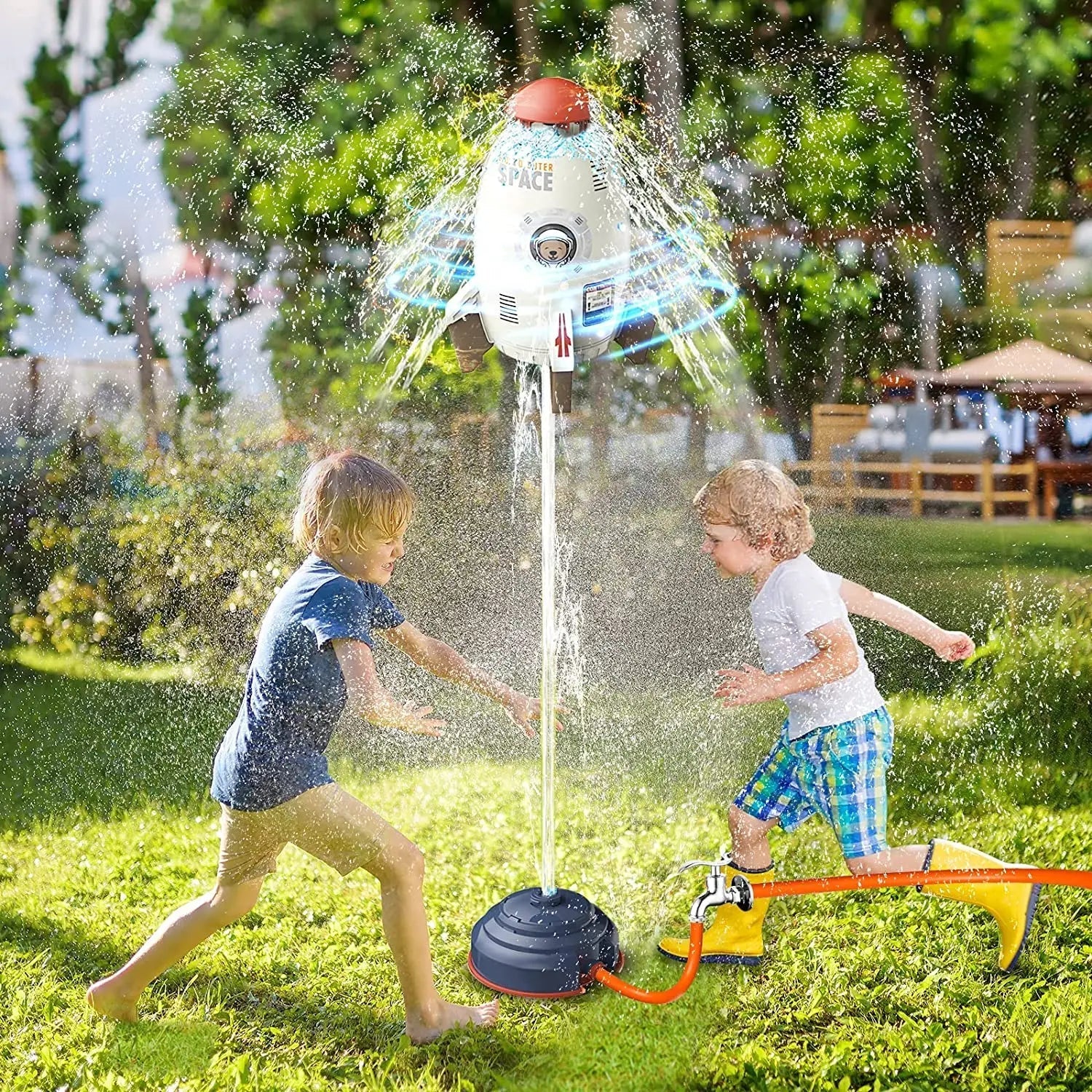 Space Jet Sprinkler Spinning Flying Splash